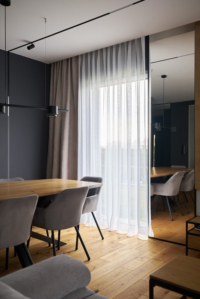 Firany i zaslony w jadalni
