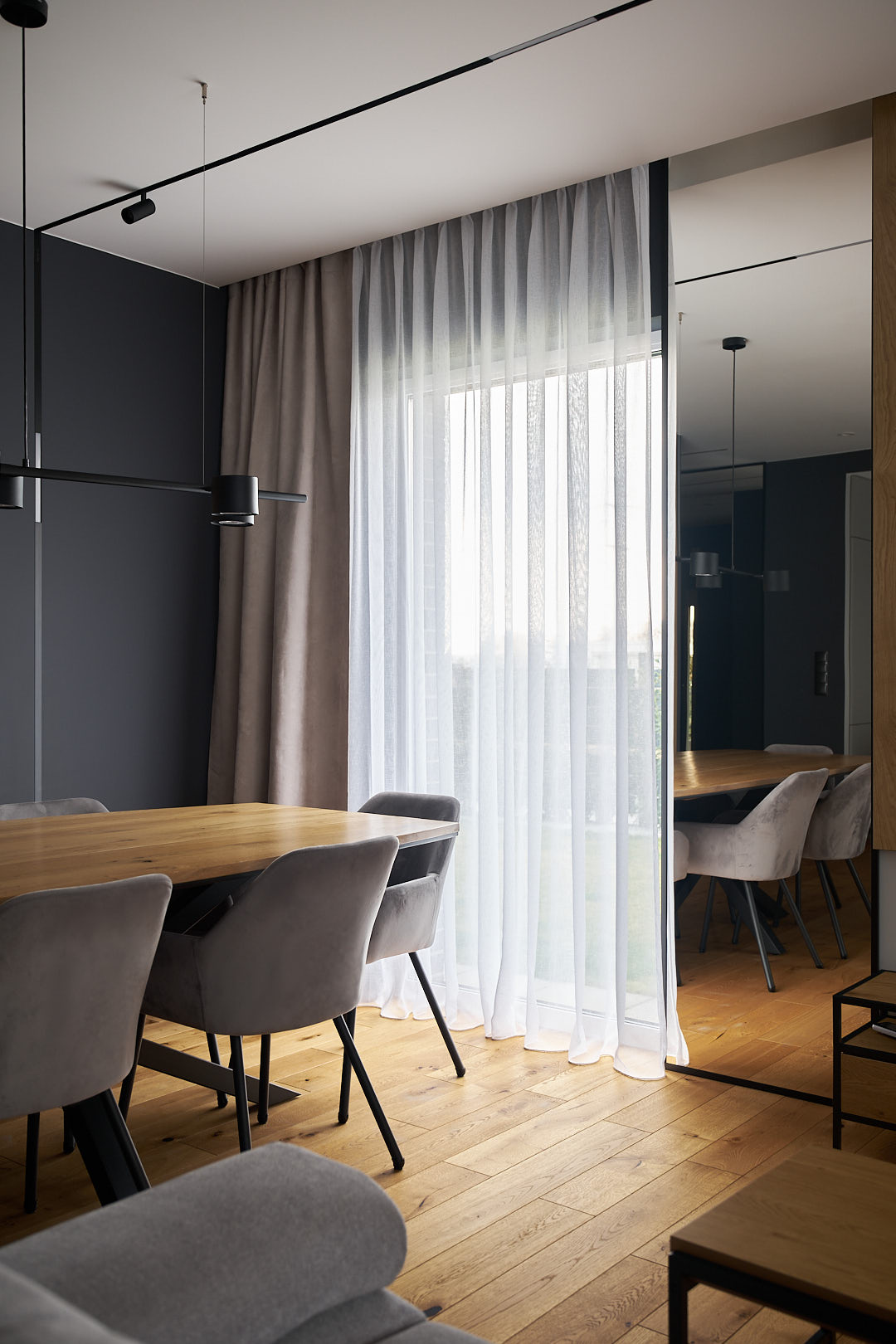Firany i zaslony w jadalni